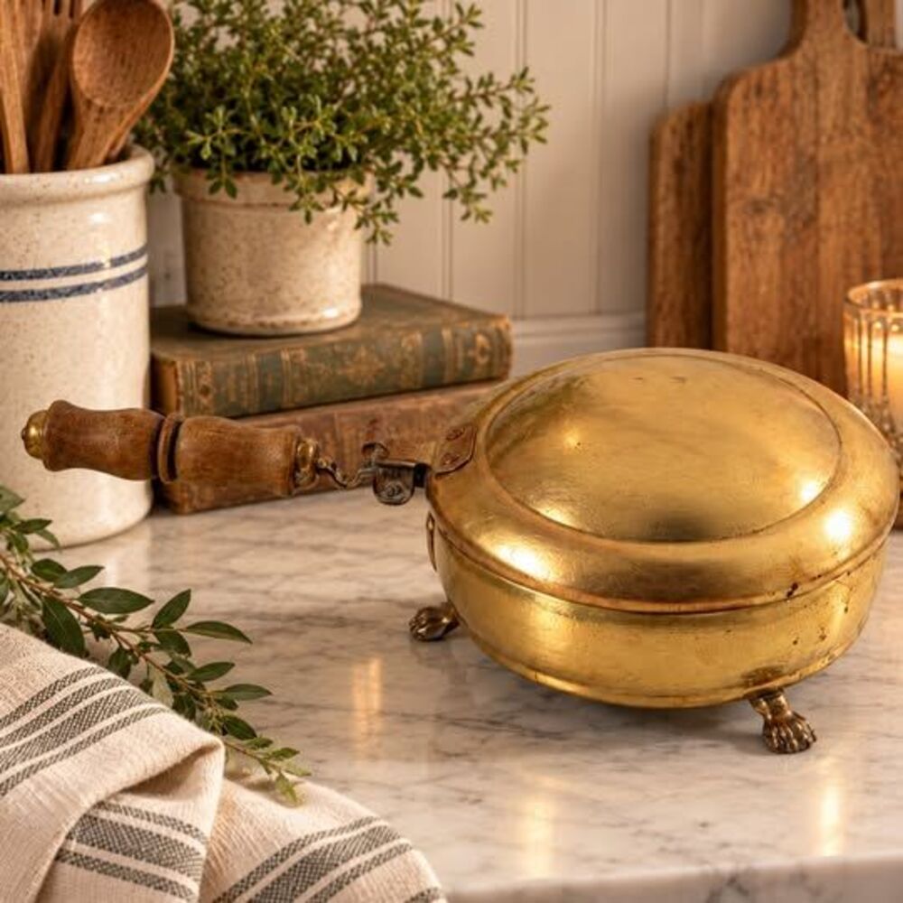 Vintage Brass Footed Warming Pan Wooden Handle Claw Feet Lidded Decorative Pot